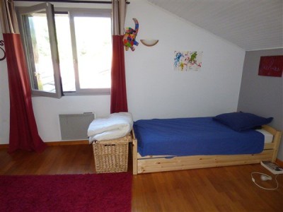 VILLA A LOUER - DIVONNE LES BAINS - 181.27 m2 - 3�650�&euro; charges comprises par mois