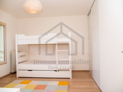 VILLA A LOUER - DIVONNE LES BAINS - 163.3 m2 - 3 990 &euro; charges comprises par mois