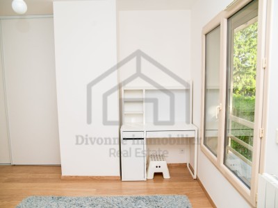 VILLA A LOUER - DIVONNE LES BAINS - 163.3 m2 - 3 990 &euro; charges comprises par mois