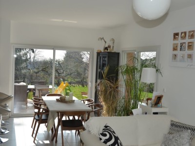 VILLA TO RENT - GEX - 123.1 m2 - 3 015 &euro; including tenant fees