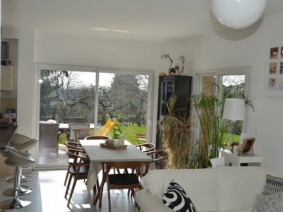 VILLA TO RENT - GEX - 124.63 m2 - 3�020�&euro; including tenant fees