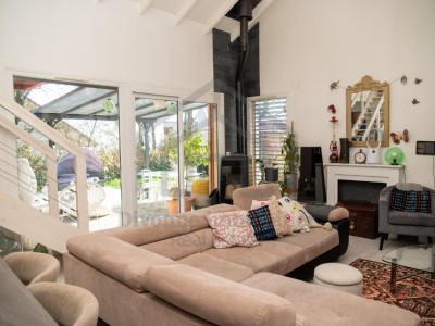 VILLA TO RENT - GEX - 136.21 m2 - 2�690�&euro; including tenant fees