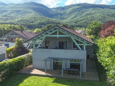 VILLA A VENDRE - DIVONNE LES BAINS - 233 m2 - 1 490 000 €