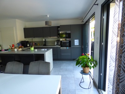 VILLA FOR SALE - ORNEX - 122.08 m2 - 699000 €