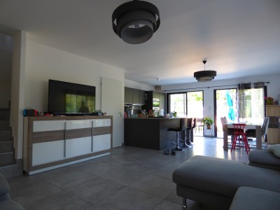 VILLA FOR SALE - ORNEX - 122.08 m2 - 699000 €
