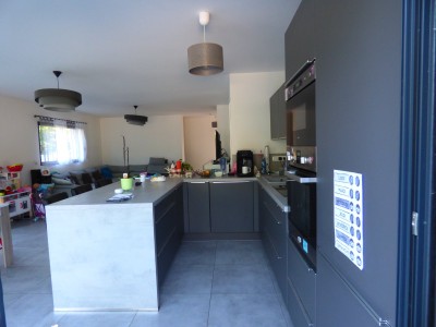 VILLA FOR SALE - ORNEX - 122.08 m2 - 699000 €