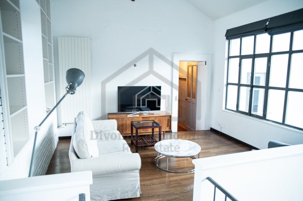 MAISON A LOUER - GEX - 252.67 m2 - 2�850�&euro; charges comprises par mois