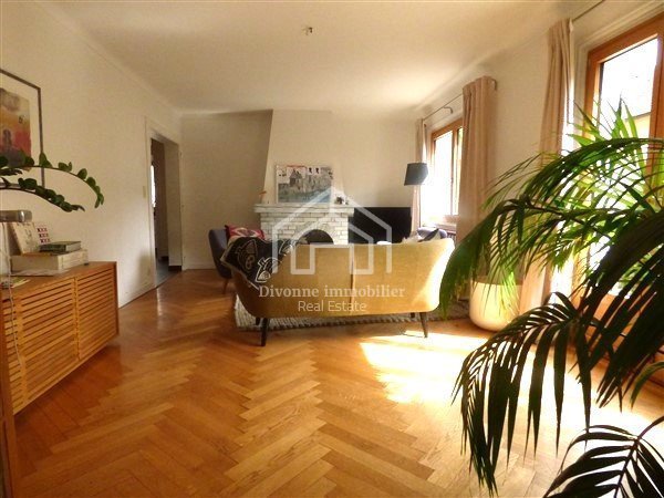 MAISON A LOUER - GEX - 152.91 m2 - 2 970 &euro; charges comprises par mois