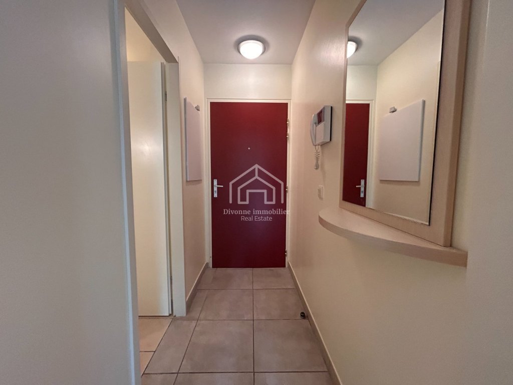 STUDIO A LOUER - DIVONNE LES BAINS - 31.53 m2 - 1 200 &euro; charges comprises par mois