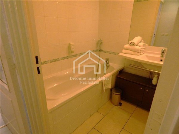 APPARTEMENT T1 A VENDRE - DIVONNE LES BAINS - 26.4 m2 - 125 000 €