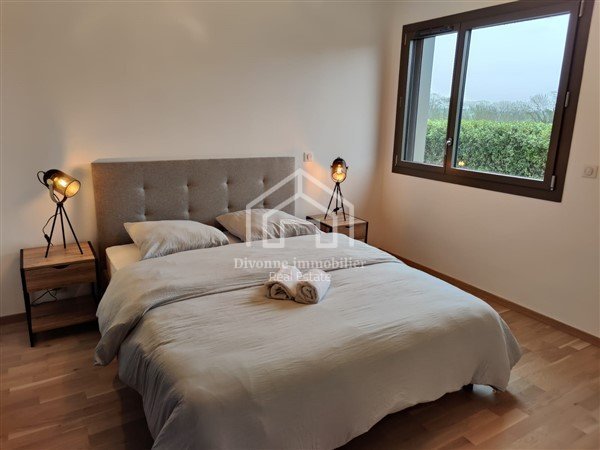 APPARTEMENT T2 A LOUER - DIVONNE LES BAINS - 41.5 m2 - 1 850 &euro; charges comprises par mois