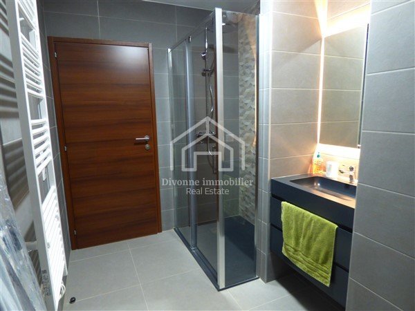 APPARTEMENT T2 A LOUER - DIVONNE LES BAINS - 41.5 m2 - 1 850 &euro; charges comprises par mois