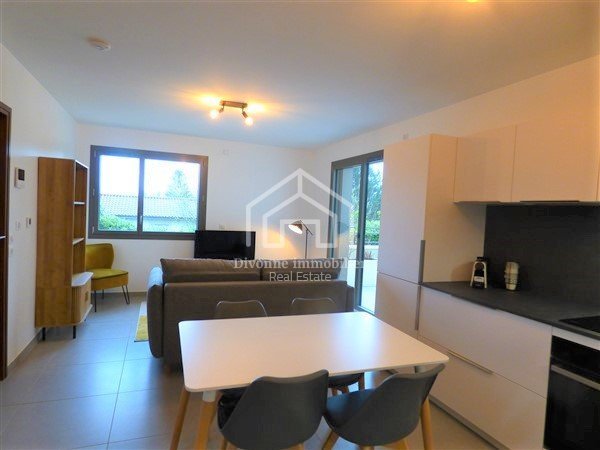 APPARTEMENT T2 A LOUER - DIVONNE LES BAINS - 41.5 m2 - 1 850 &euro; charges comprises par mois
