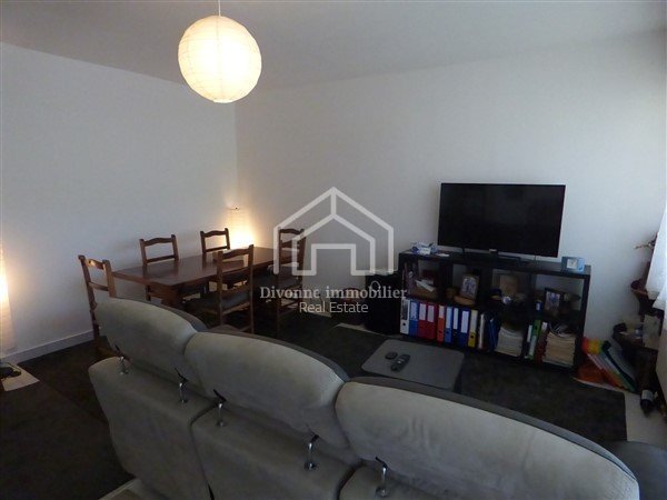 APPARTEMENT T2 A LOUER - DIVONNE LES BAINS - 42.3 m2 - 1 050 &euro; charges comprises par mois