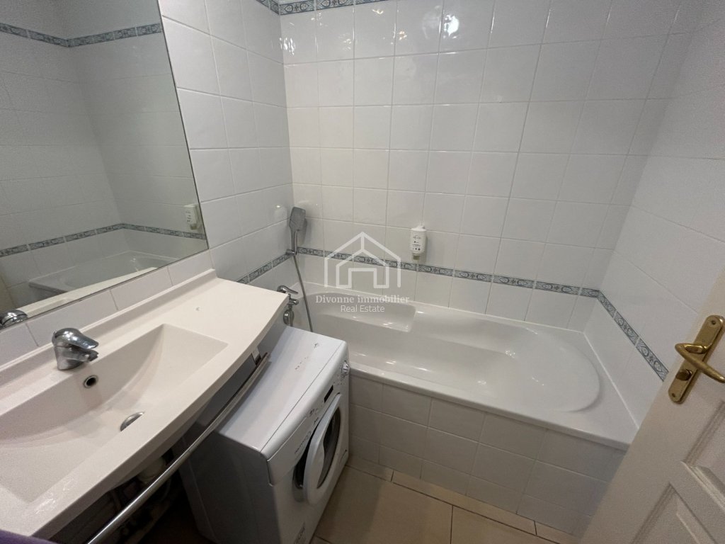 APARTMENT 2 ROOMS TO RENT - DIVONNE LES BAINS - 35.89 m2 - 1�600�&euro; including tenant fees