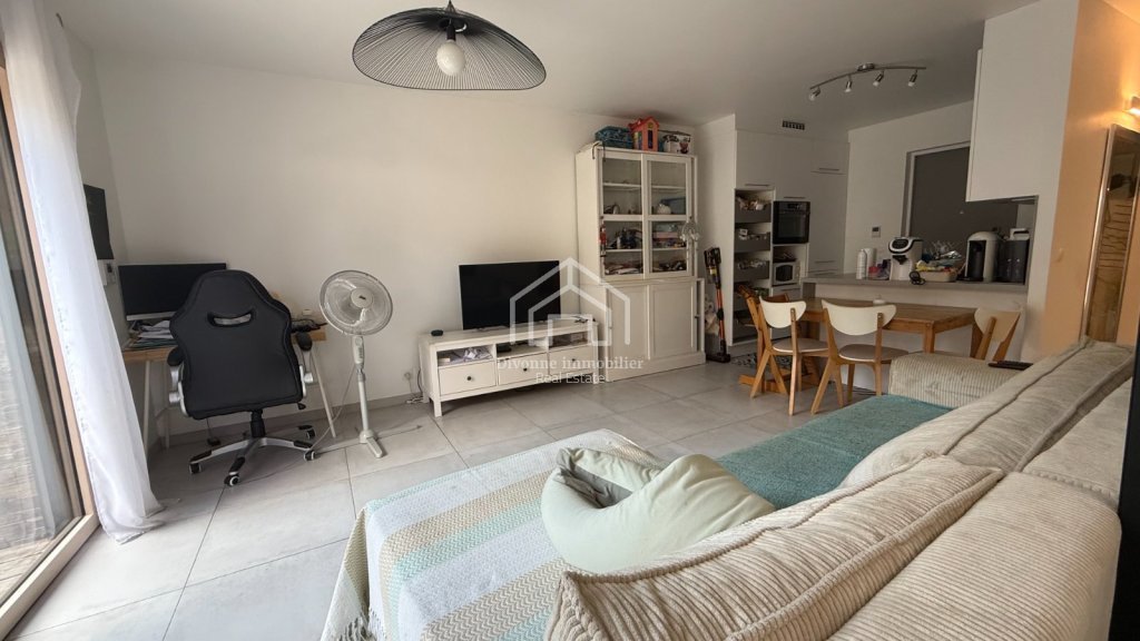 APARTMENT 2 ROOMS TO RENT - DIVONNE LES BAINS - 56.24 m2 - 1 690 &euro; including tenant fees