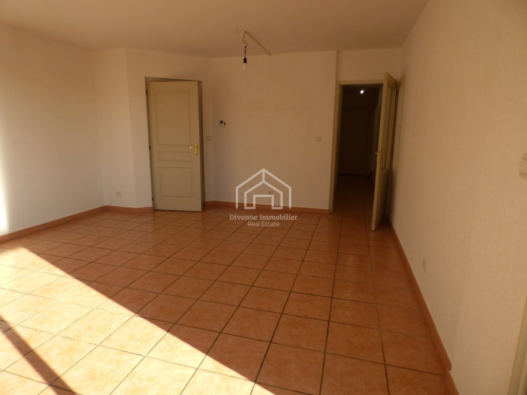 APARTMENT 2 ROOMS TO RENT - DIVONNE LES BAINS - 64.72 m2 - 1 550 &euro; including tenant fees