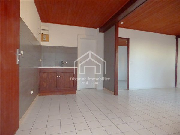 APPARTEMENT T2 A VENDRE - CESSY - 45 m2 - 199000€