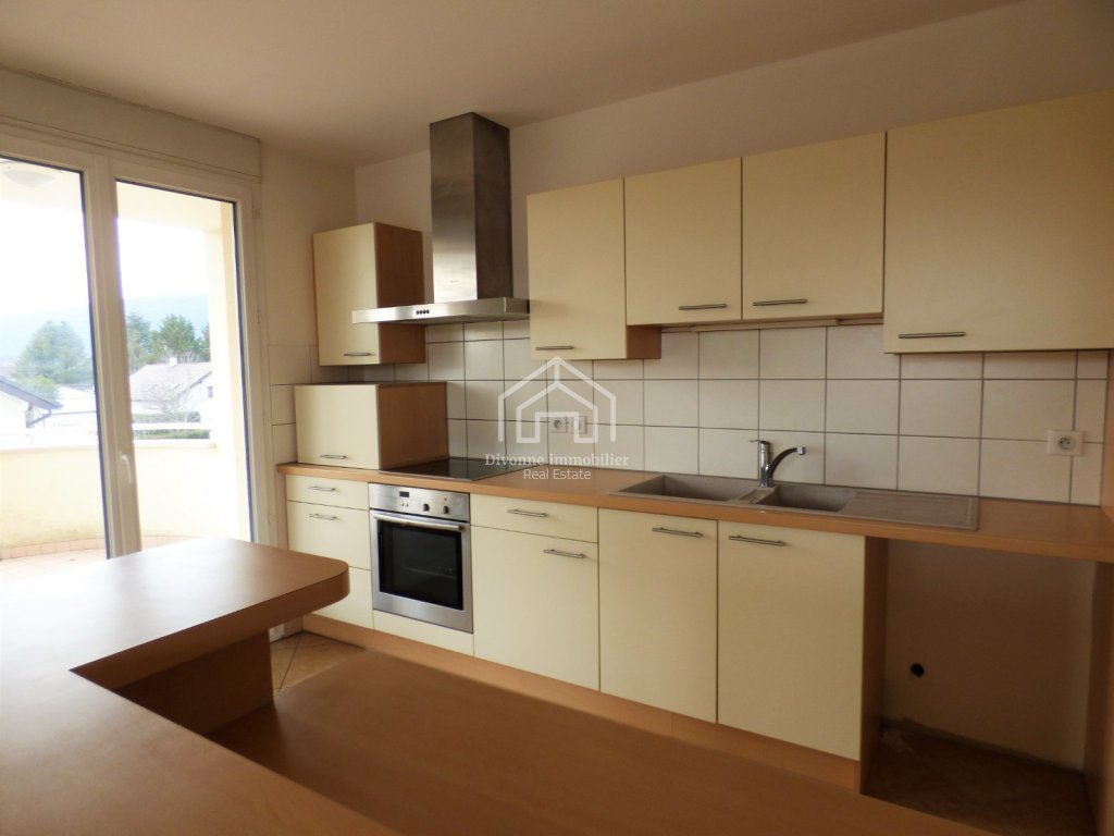 APARTMENT 3 ROOMS TO RENT - DIVONNE LES BAINS - 92.47 m2 - 2 200 &euro; including tenant fees