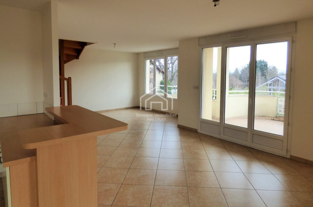 APARTMENT 3 ROOMS TO RENT - DIVONNE LES BAINS - 92.47 m2 - 2 200 &euro; including tenant fees