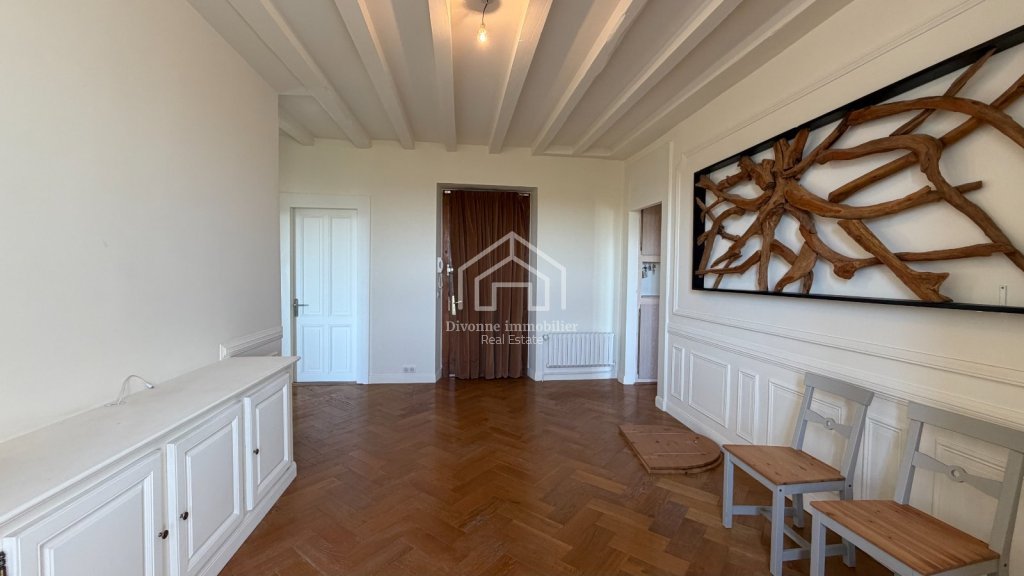 APPARTEMENT T3 A LOUER - DIVONNE LES BAINS - 66.43 m2 - 1 900 &euro; charges comprises par mois