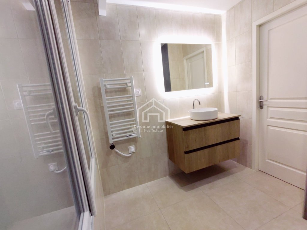APPARTEMENT T3 A VENDRE - DIVONNE LES BAINS - 65.93 m2 - 440 000 &euro;