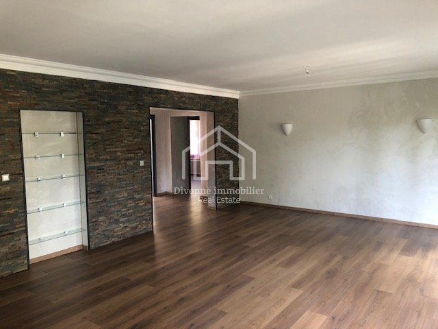 APARTMENT 4 ROOMS TO RENT - DIVONNE LES BAINS - 115.93 m2 - 2�200�&euro; including tenant fees