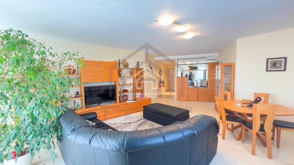 APARTMENT 4 ROOMS TO RENT - DIVONNE LES BAINS - 102.84 m2 - 2�890�&euro; including tenant fees