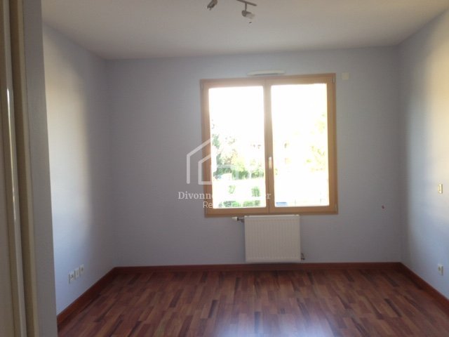 APARTMENT 4 ROOMS TO RENT - DIVONNE LES BAINS - 120.47 m2 - 2 850 &euro; including tenant fees