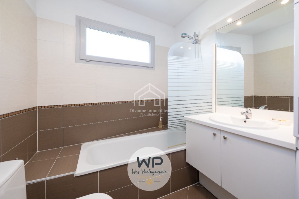 APPARTEMENT T4 A VENDRE - CESSY - 91.91 m2 - 490 000 &euro;