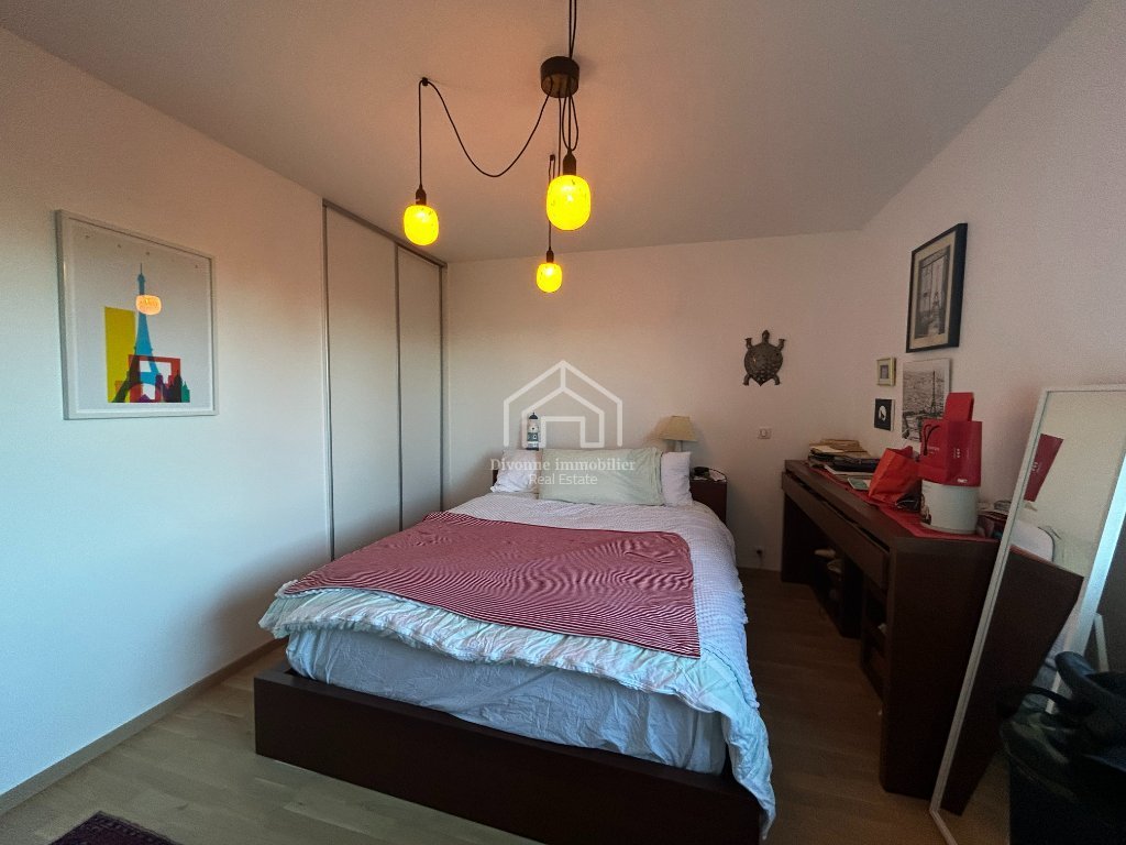 APPARTEMENT T4 A VENDRE - DIVONNE LES BAINS - 94.5 m2 - 750�000�&euro;