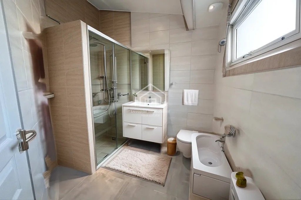 APARTMENT 4 ROOMS FOR SALE - ELOISE - 170 m2 - 395000€