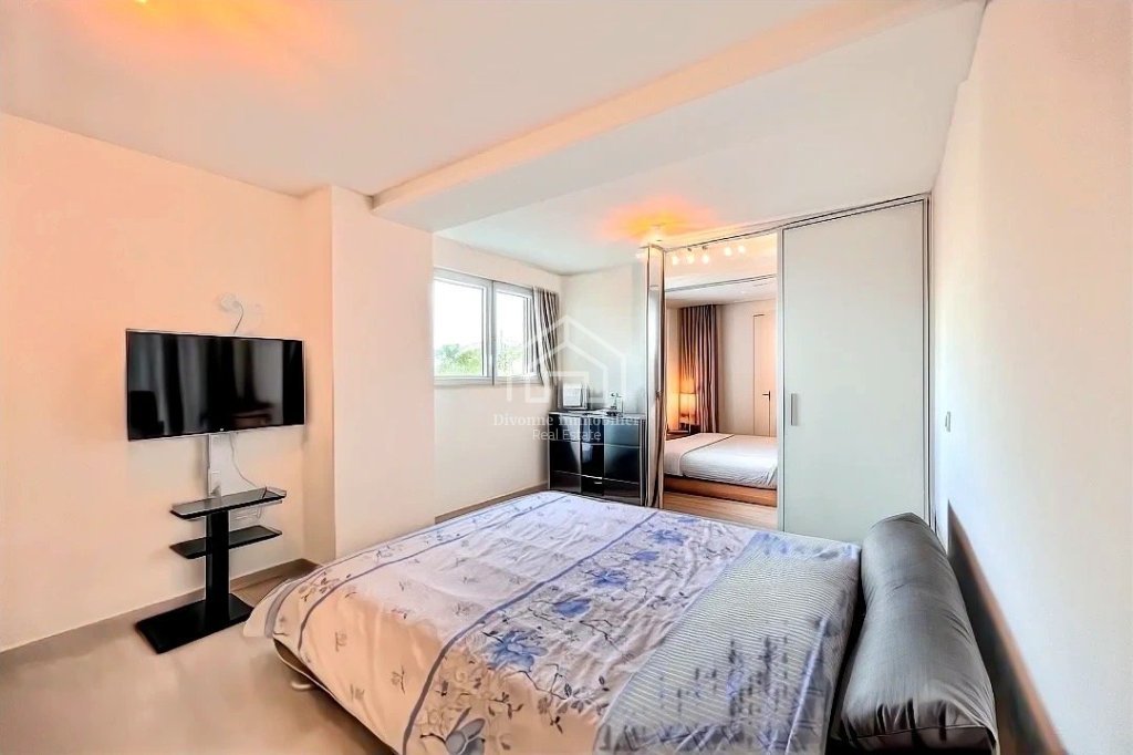 APARTMENT 4 ROOMS FOR SALE - ELOISE - 170 m2 - 395000€