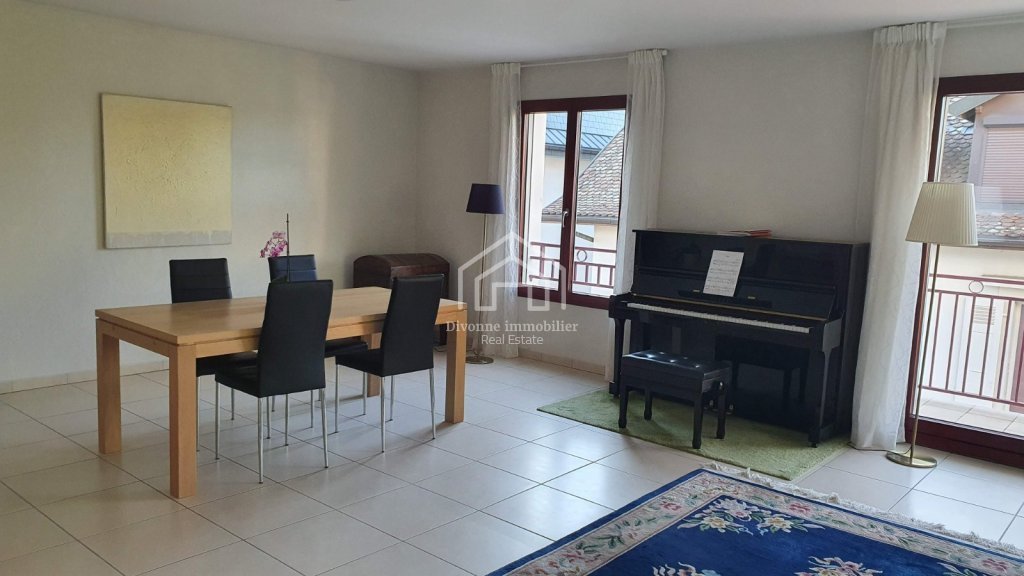 APPARTEMENT T5 A LOUER - DIVONNE LES BAINS - 149.79 m2 - 3 150 € charges comprises par mois
