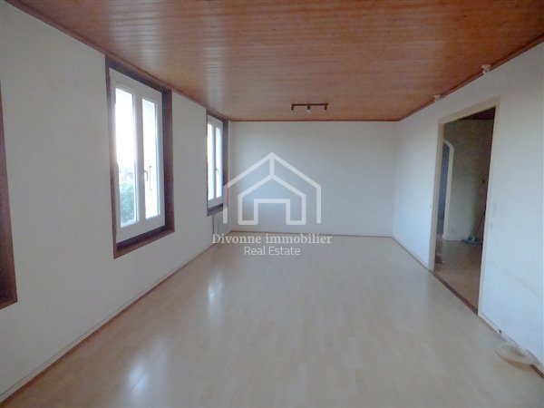 APARTMENT 5 ROOMS FOR SALE - CESSY - 75 m2 - 281736€