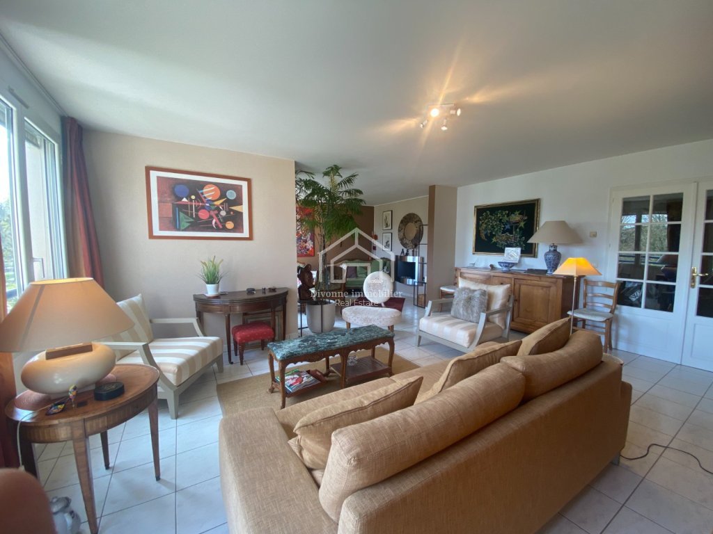 APARTMENT 5 ROOMS FOR SALE - DIVONNE LES BAINS - 153.69 m2 - 810000€