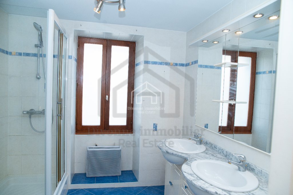 Appartement 3 chambres  vendre  Divonne