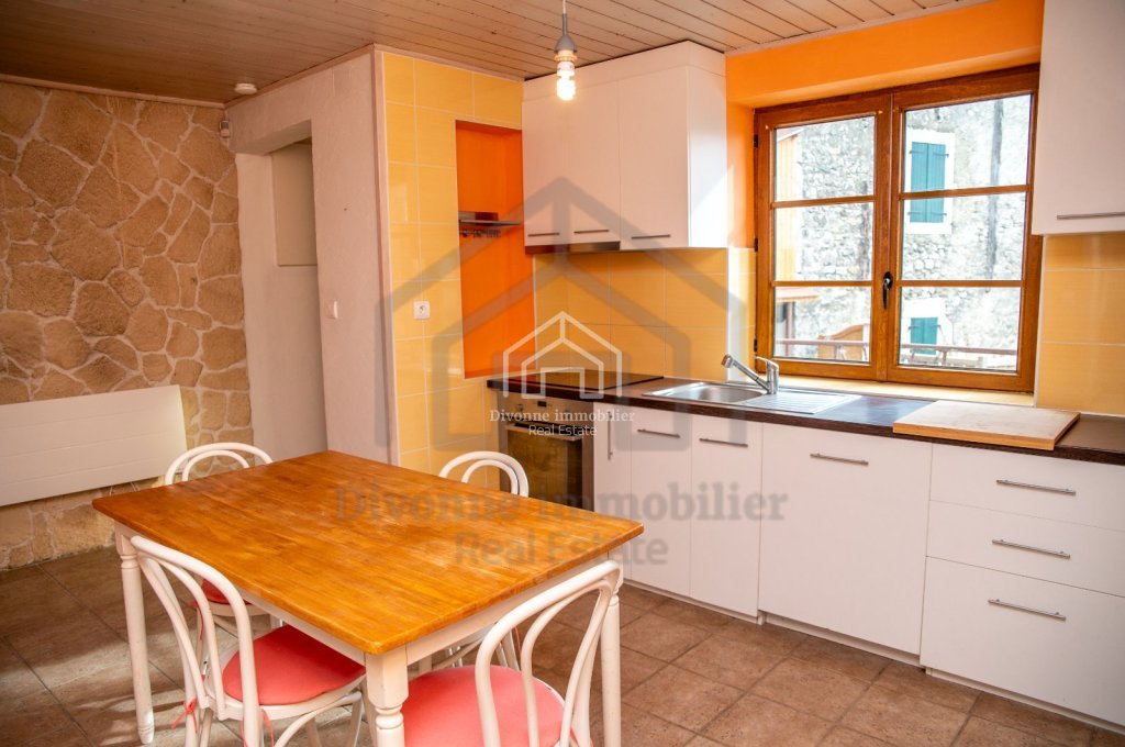 APPARTEMENT T6 A VENDRE - DIVONNE LES BAINS - 123.32 m2 - 575000€