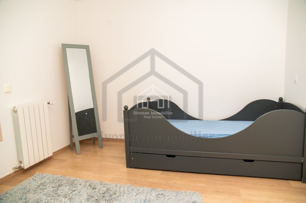 VILLA A LOUER - DIVONNE LES BAINS - 163.3 m2 - 3 990 &euro; charges comprises par mois