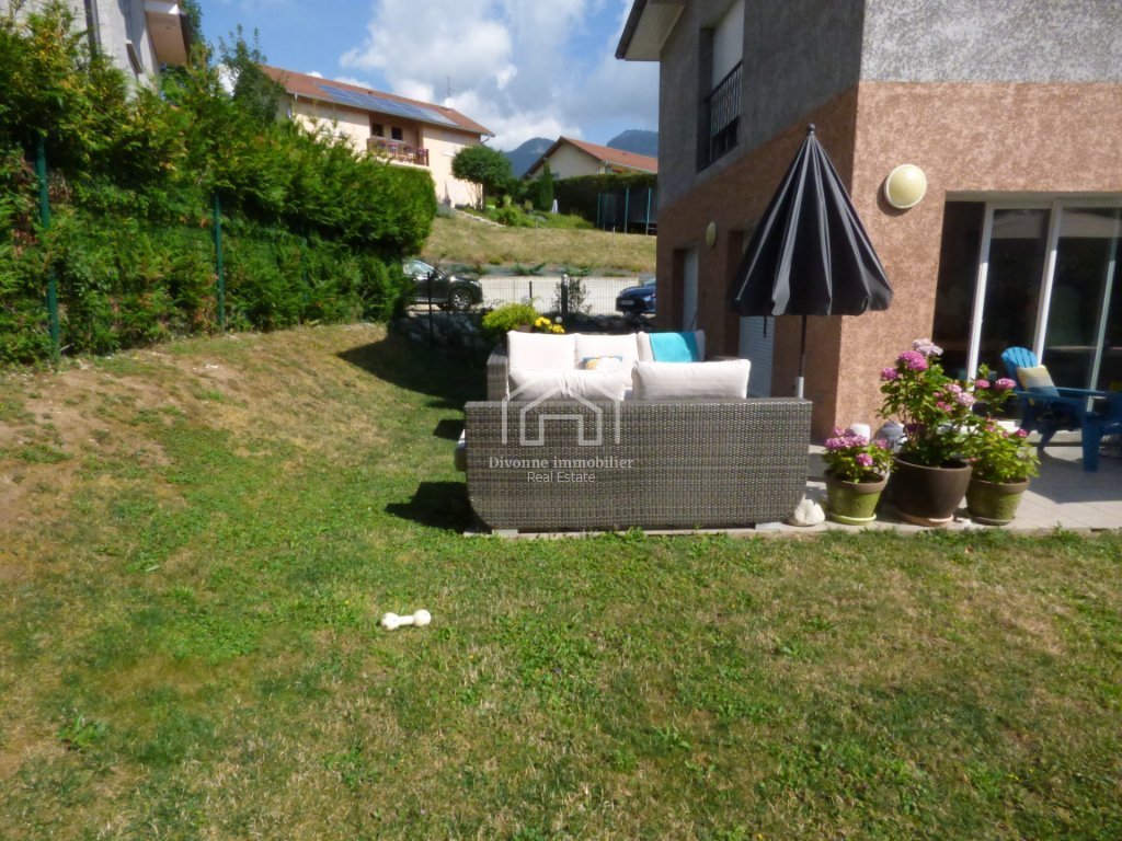 VILLA A LOUER - GEX - 123.1 m2 - 3 015 &euro; charges comprises par mois