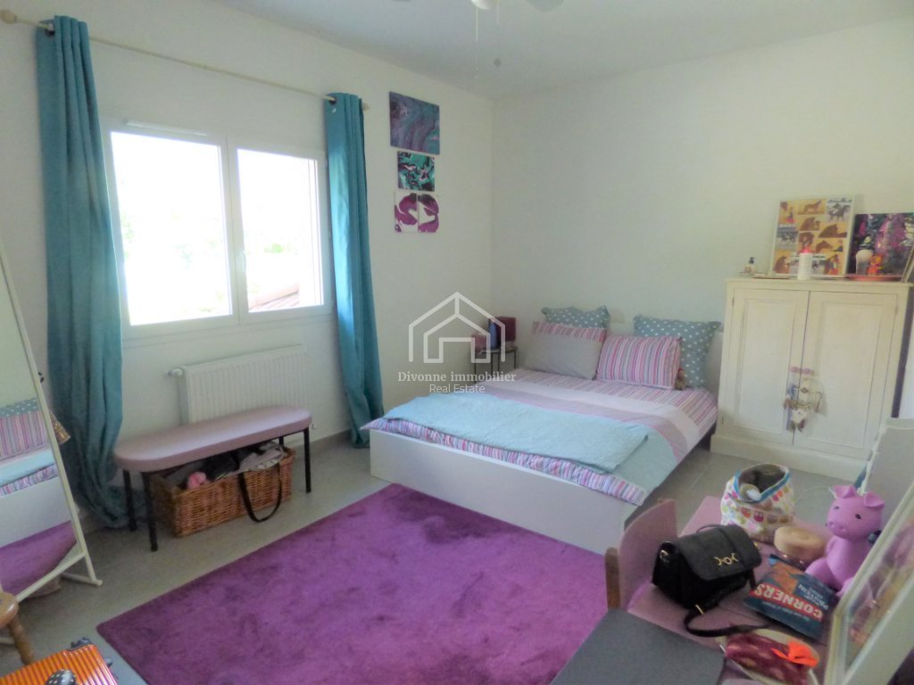 VILLA A LOUER - GEX - 123.1 m2 - 3 015 &euro; charges comprises par mois