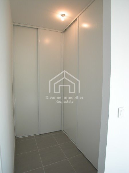 VILLA A LOUER - GEX - 124.63 m2 - 2�980�&euro; charges comprises par mois