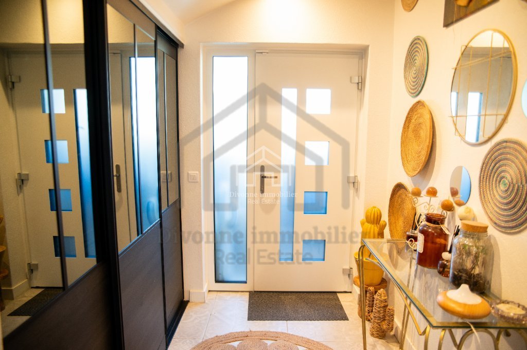 VILLA TO RENT - GEX - 136.21 m2 - 2�690�&euro; including tenant fees