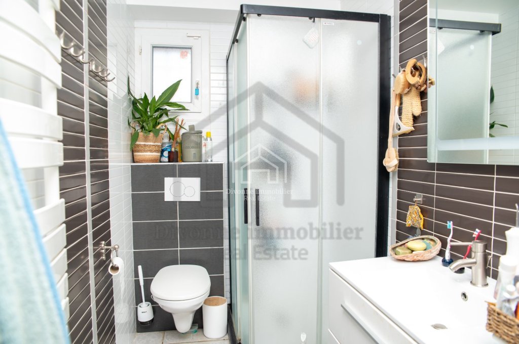 VILLA TO RENT - GEX - 136.21 m2 - 2�690�&euro; including tenant fees