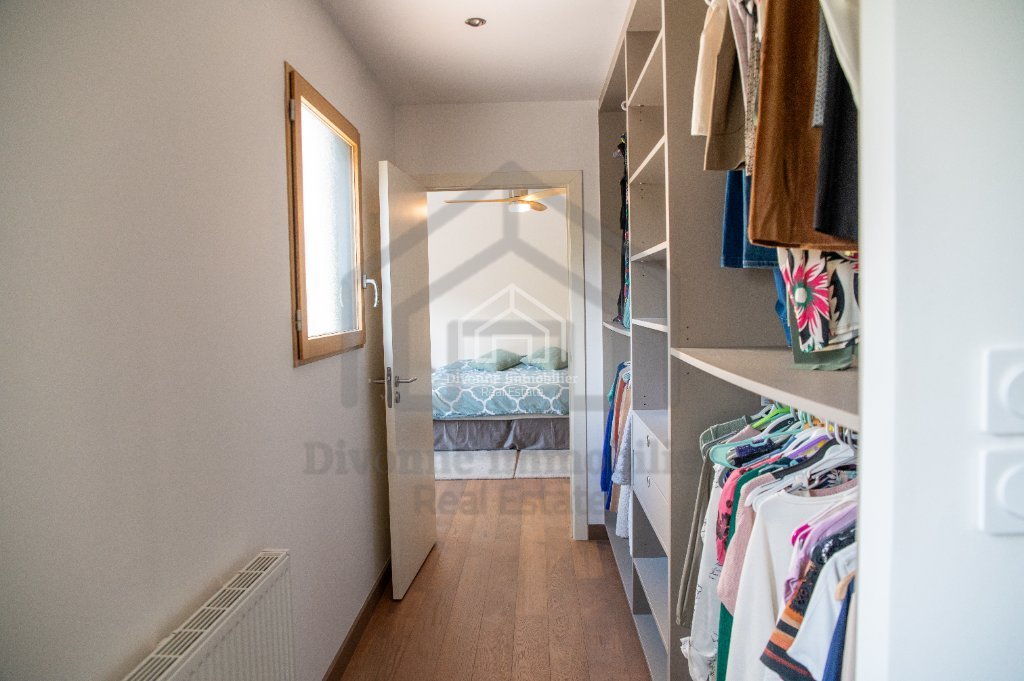 VILLA A VENDRE - DIVONNE LES BAINS - 236 m2 - 1 490 000 &euro;